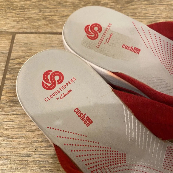 Clarks Cloudsteppers Sandals Arla Gilson Sandals Size 10 Red Flip Flops Comfort - Picture 6 of 8